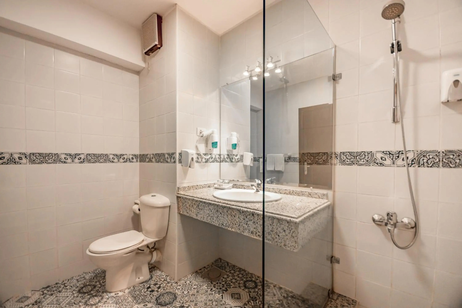 Отель Wadi Lahmy Azur Resort