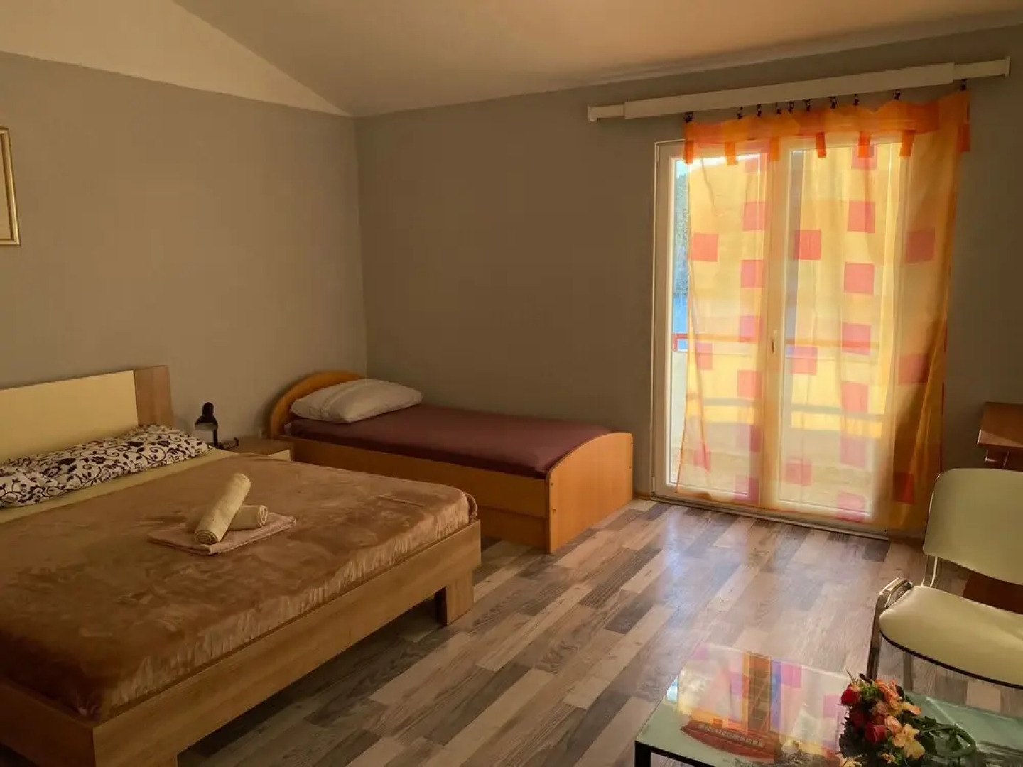 Apartments Peronja Jelsa Seafront