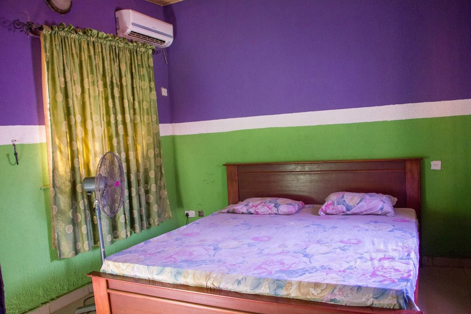 Exclusive Relaxation Place & Bar