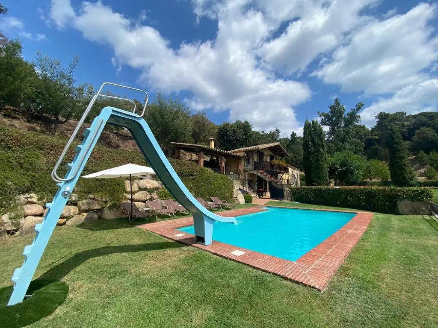 Catalunya Casas: Rustic Villa Buixa with mountain views, 30 km to the beach!