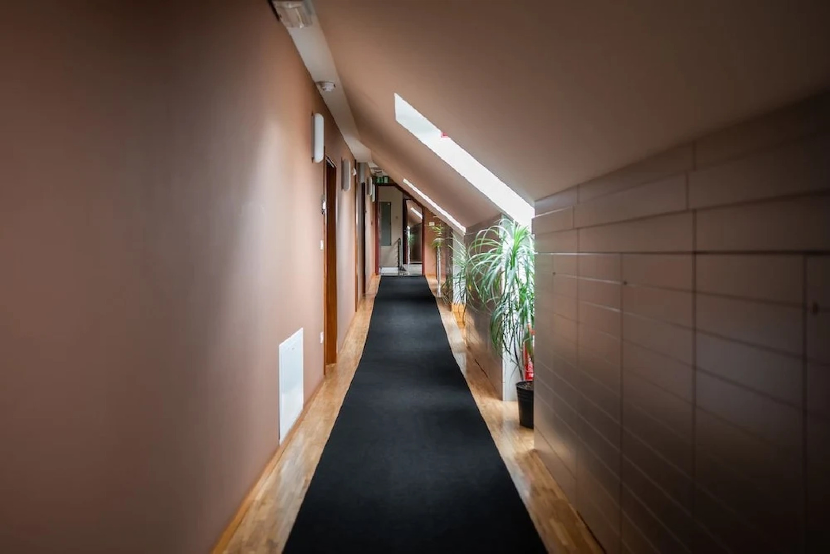 Dvor Jezeršek Brnik