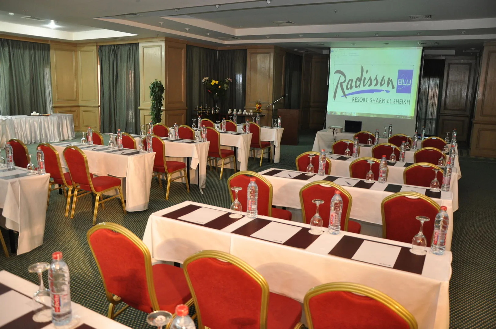 Отель Parrotel Beach Resort