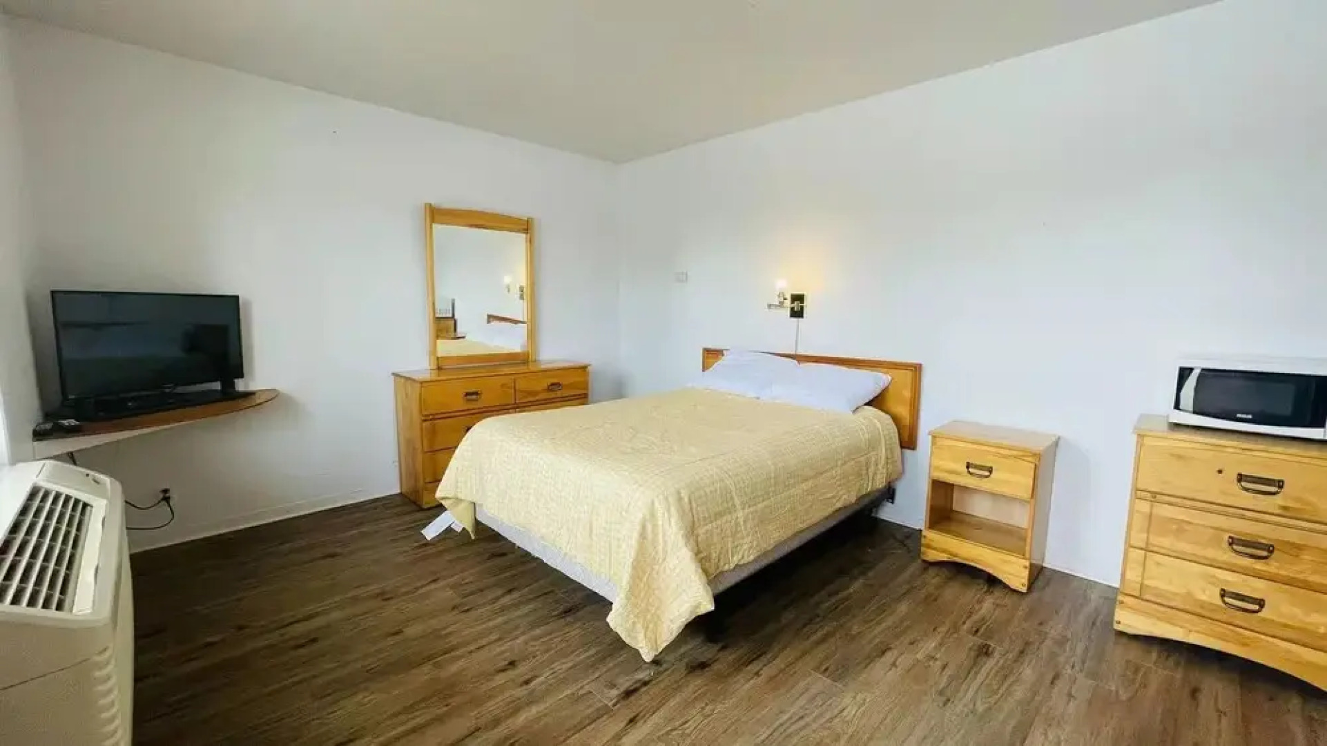 Summerside Motel & Cottages