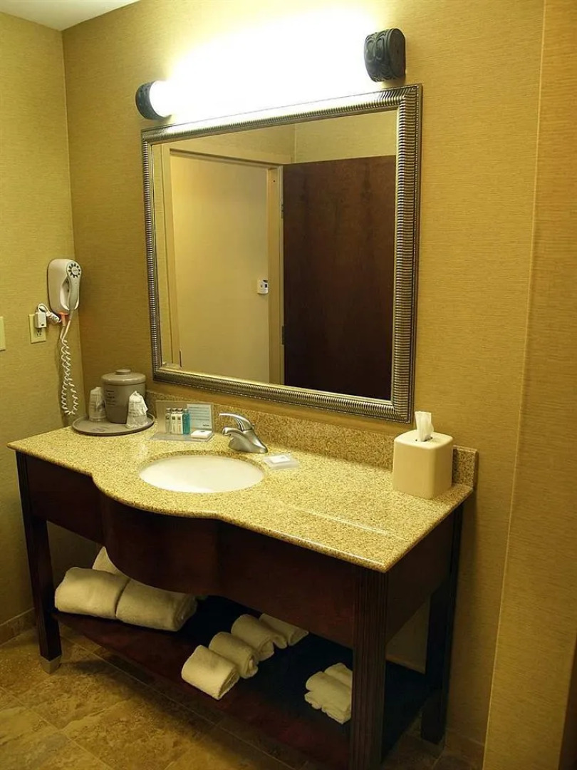 Hampton Inn & Suites Opelika - I-85 - Auburn Area
