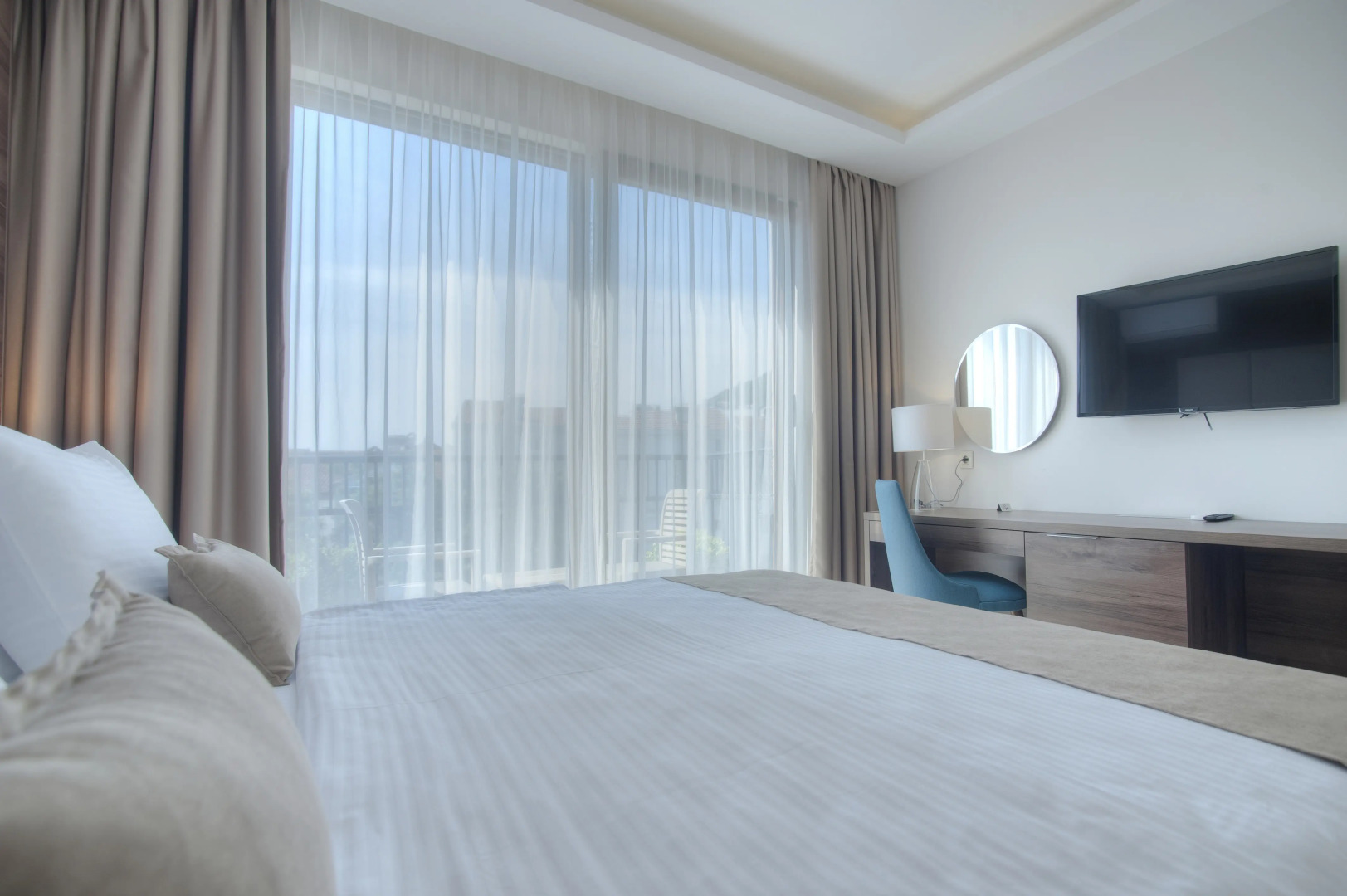 Отель Twelve by Aycon