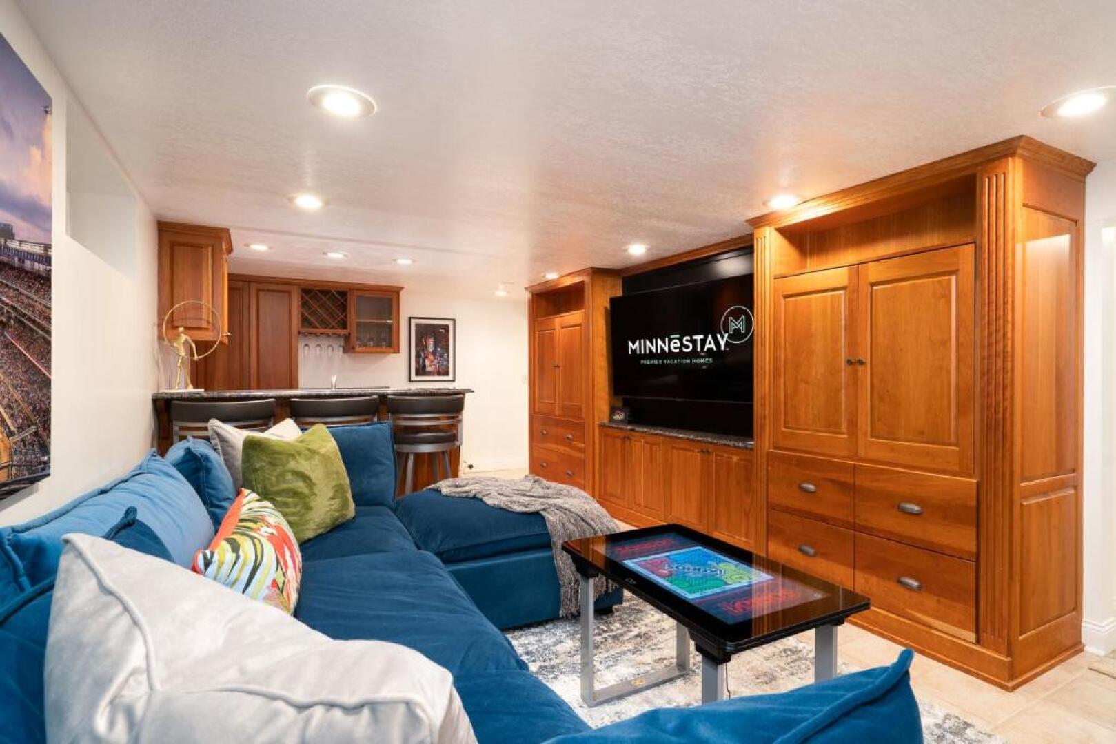 East Harriet Gallery