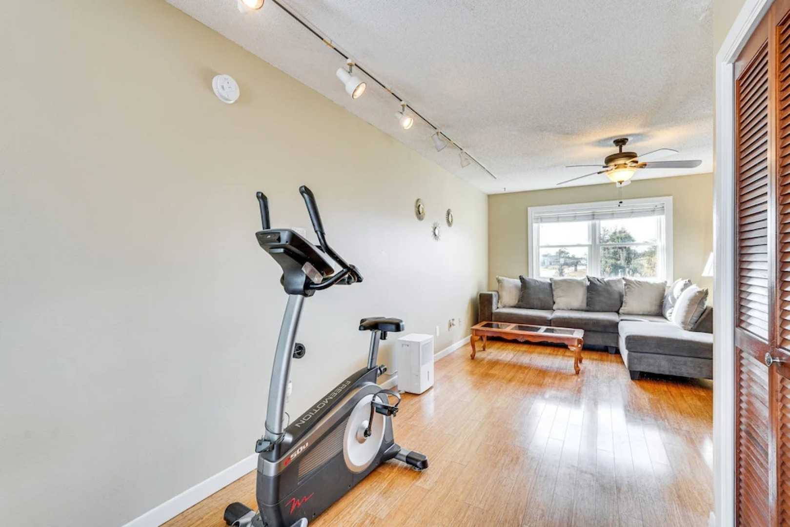 Panama City Waterfront Escape: Fenced Yard & Dock!