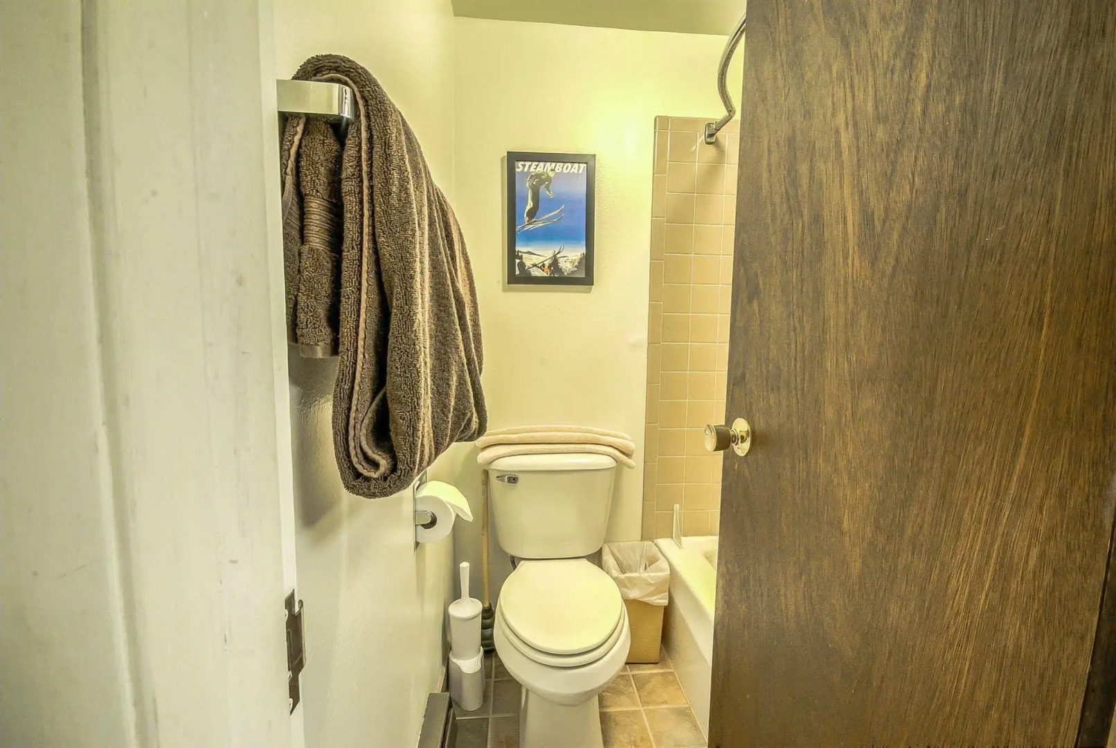 Hillsider by Retreatia