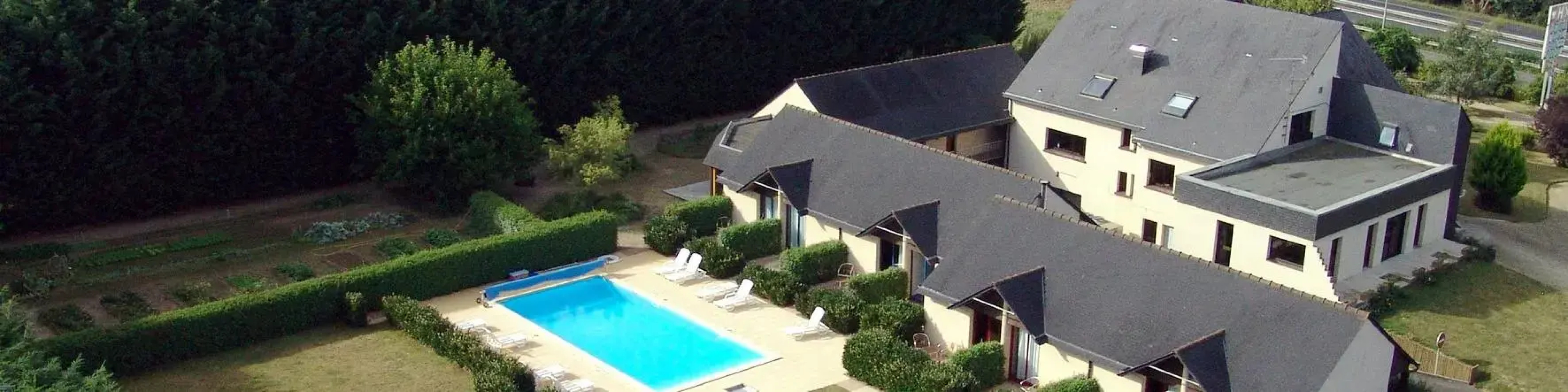 LOGIS Les Dineux Village