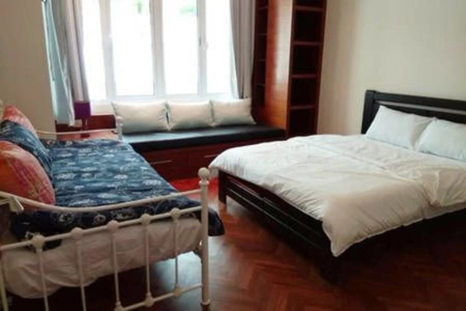 One BR Apartment Straits Quay Penang