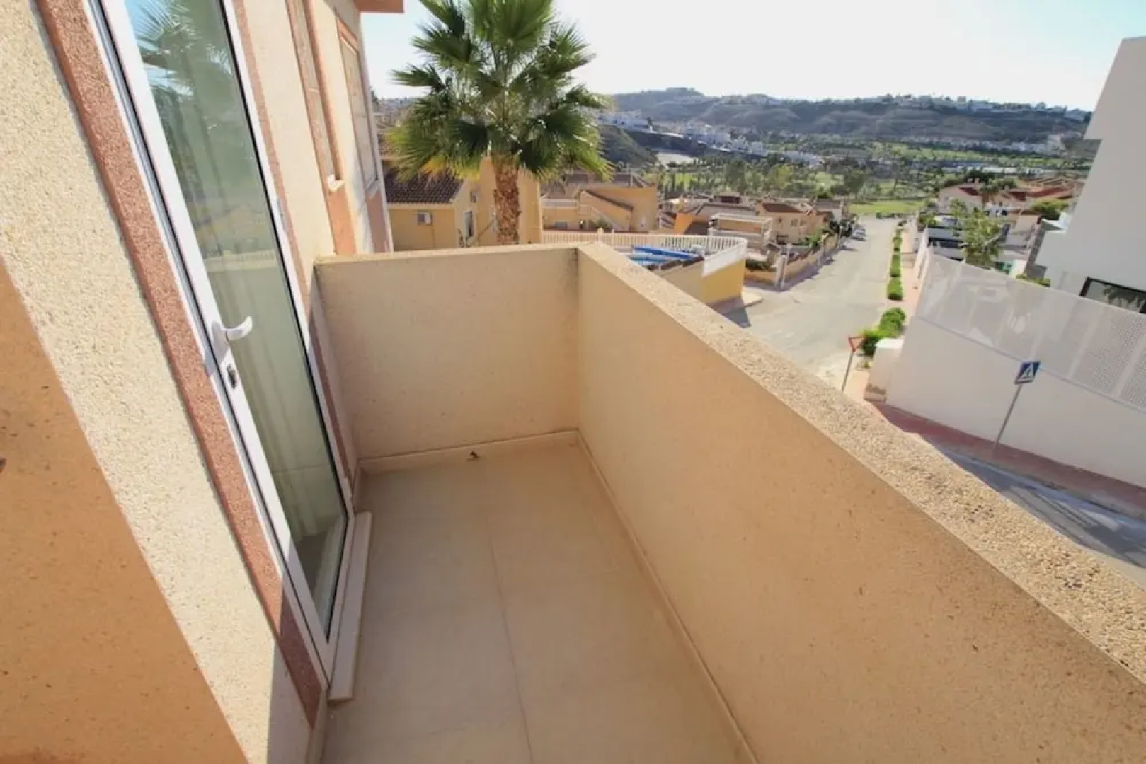 Lovely two Bedroomed Apartment Near Marquesa Golf