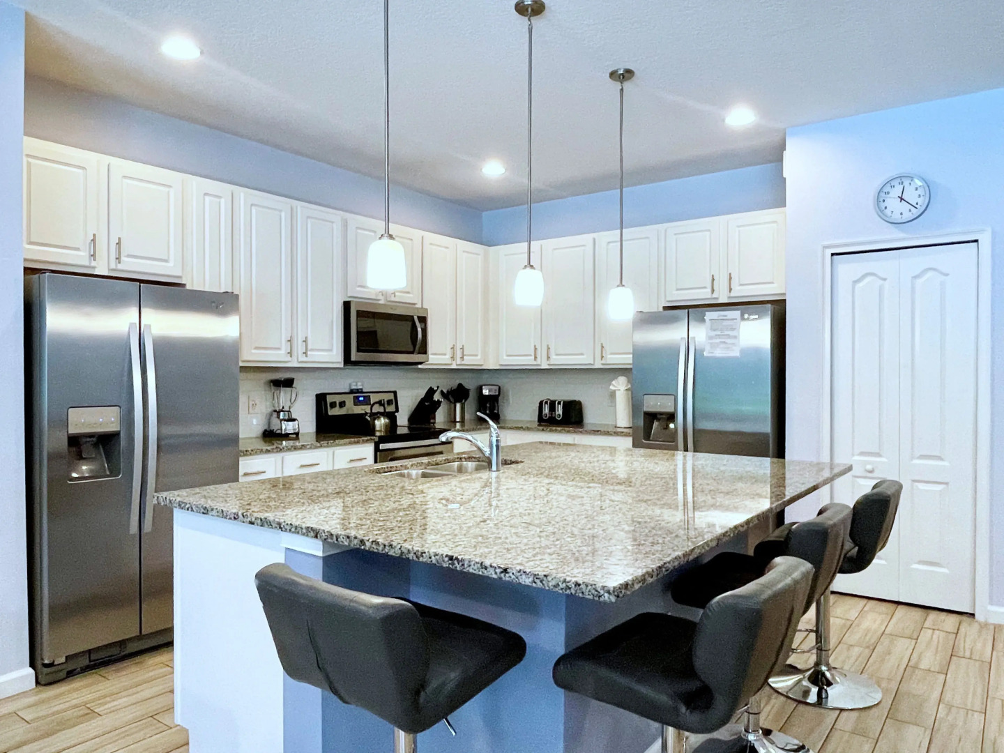 Huge10Bd Spa Gm Pool Solterra-5252OA, Davenport, US