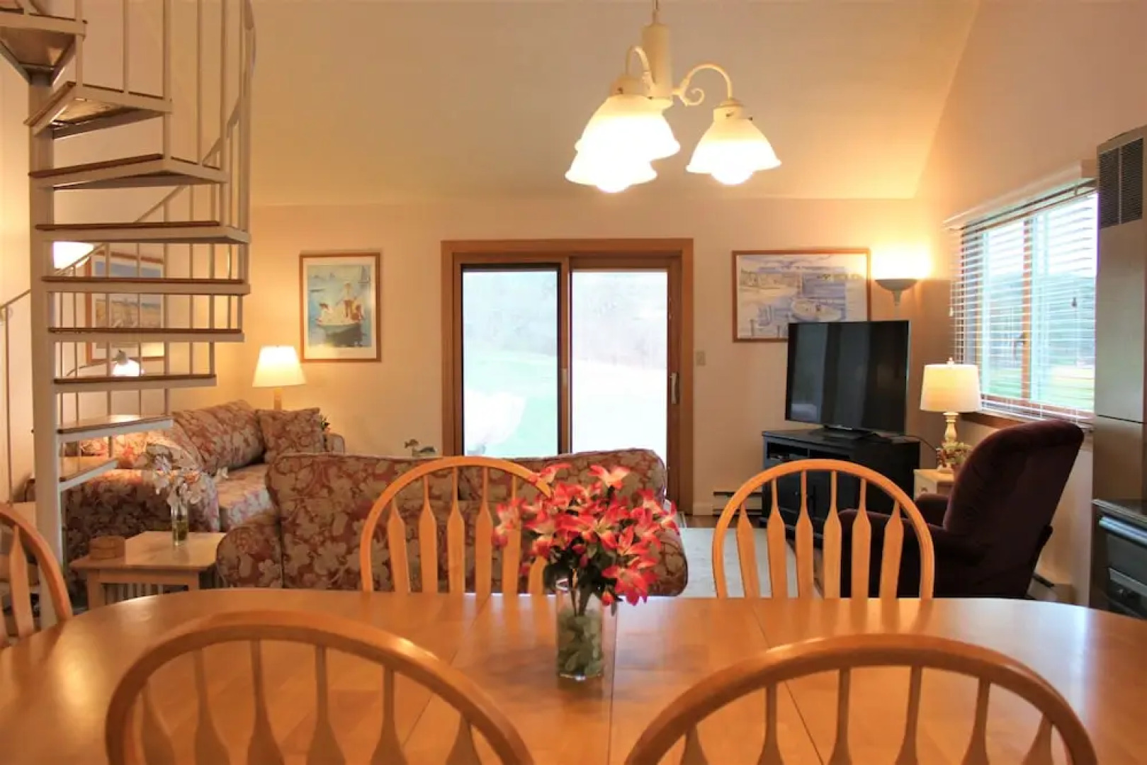 51 Middlecott - 2 Bedroom Condo