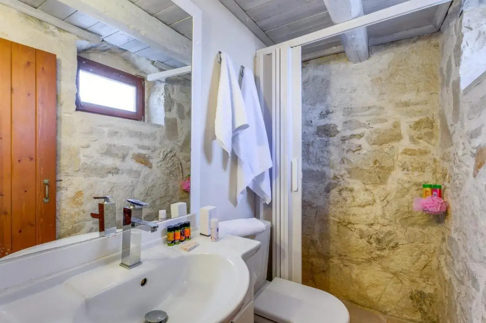 Villa Minos by Villa Plus