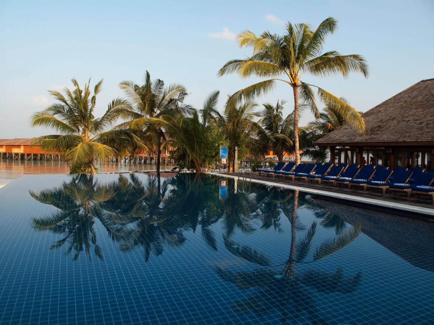 Курортный спа-отель Vilamendhoo Island