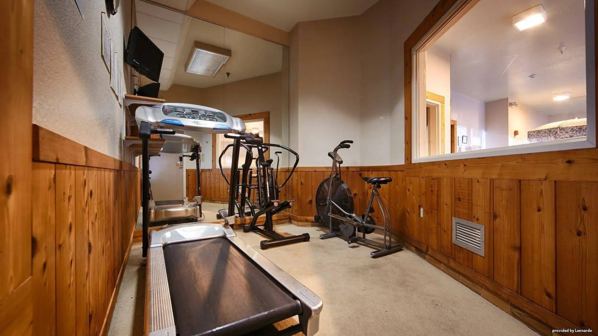 Best Western Fostoria Inn & Suites