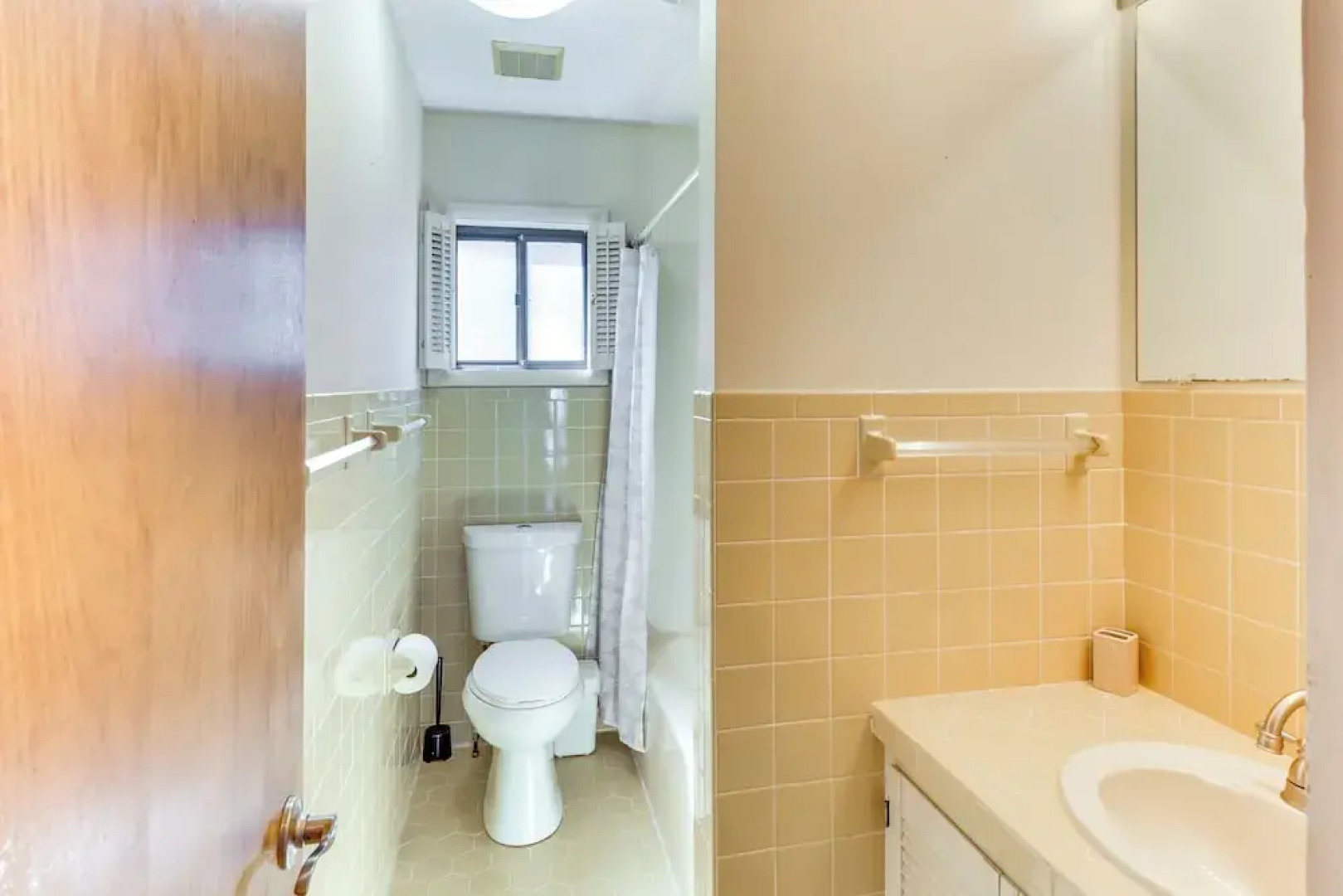 Walk to Shore: Outer Banks Beach Bungalow