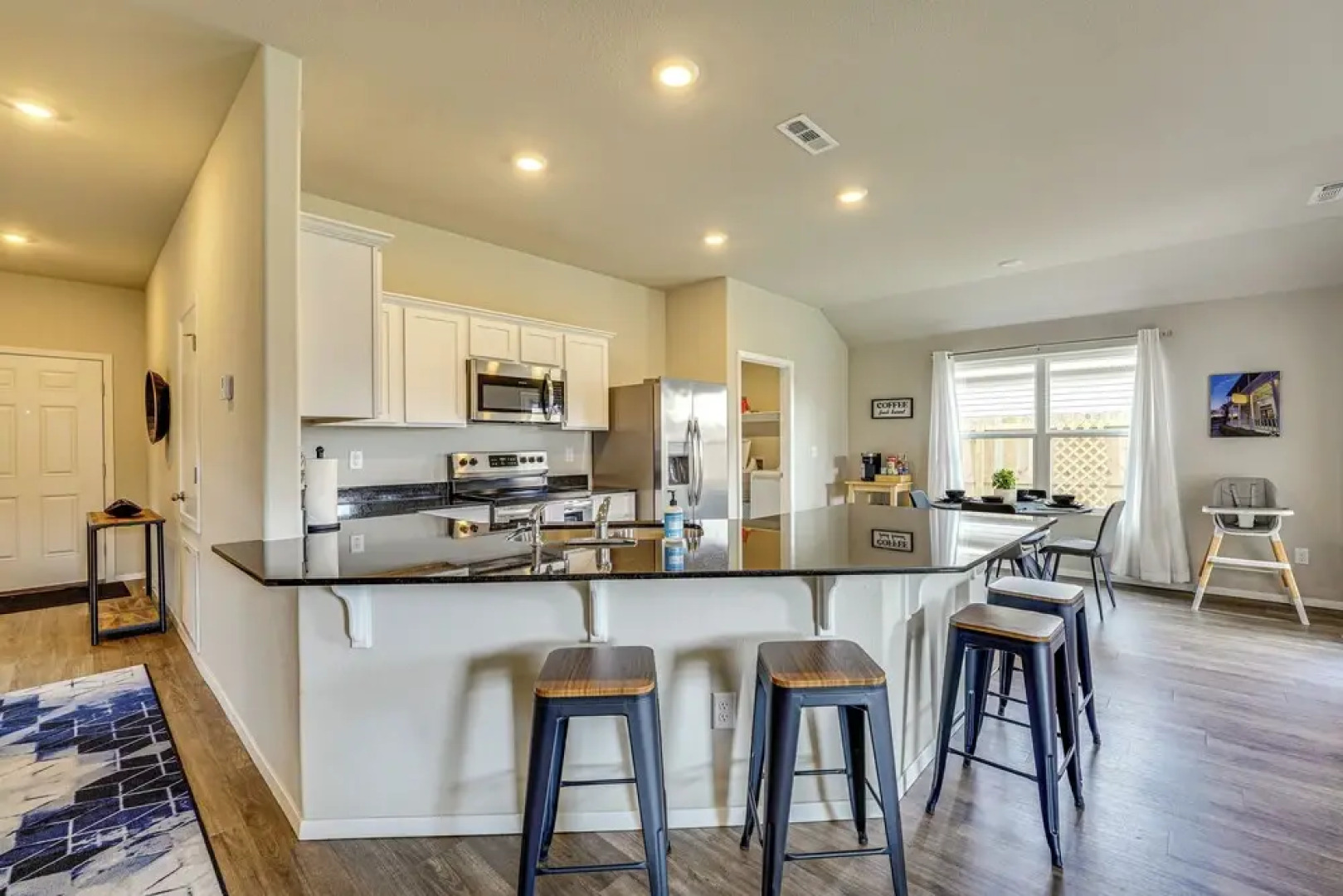 2 Mi to Dtwn: Siloam Springs Home w/ Fire Pit