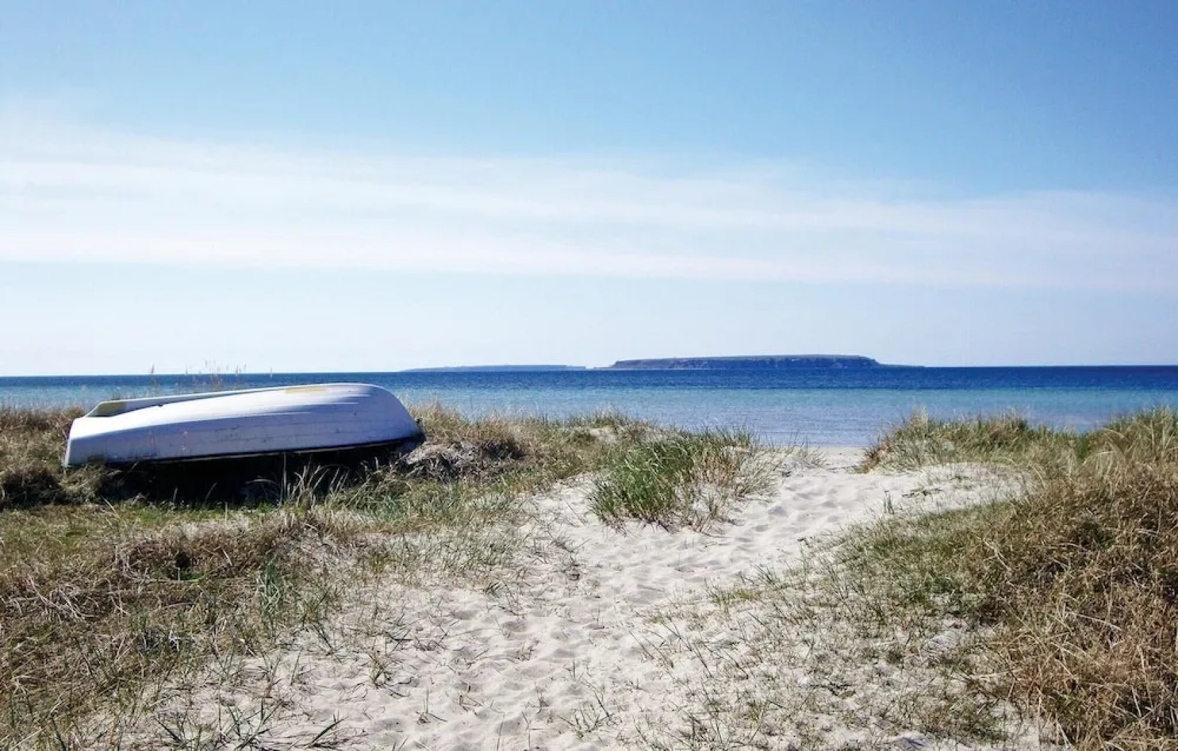 Beautiful Home in Klintehamn With