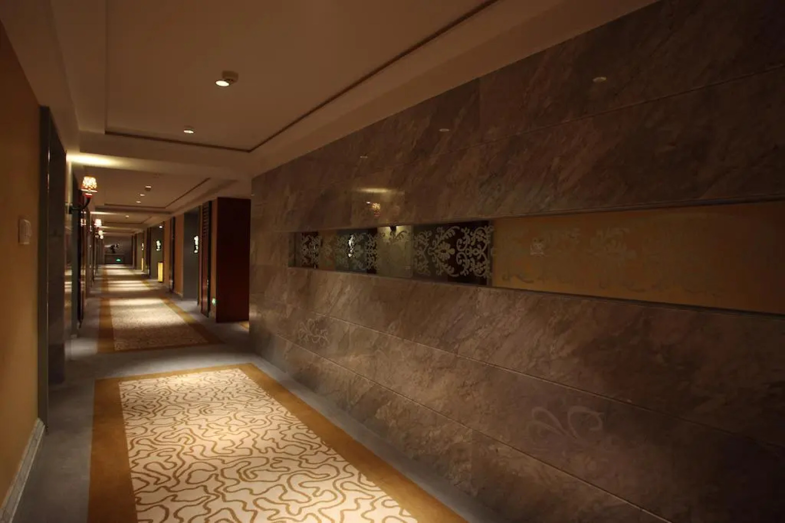 Zhongshan Yihe Grand Hotel