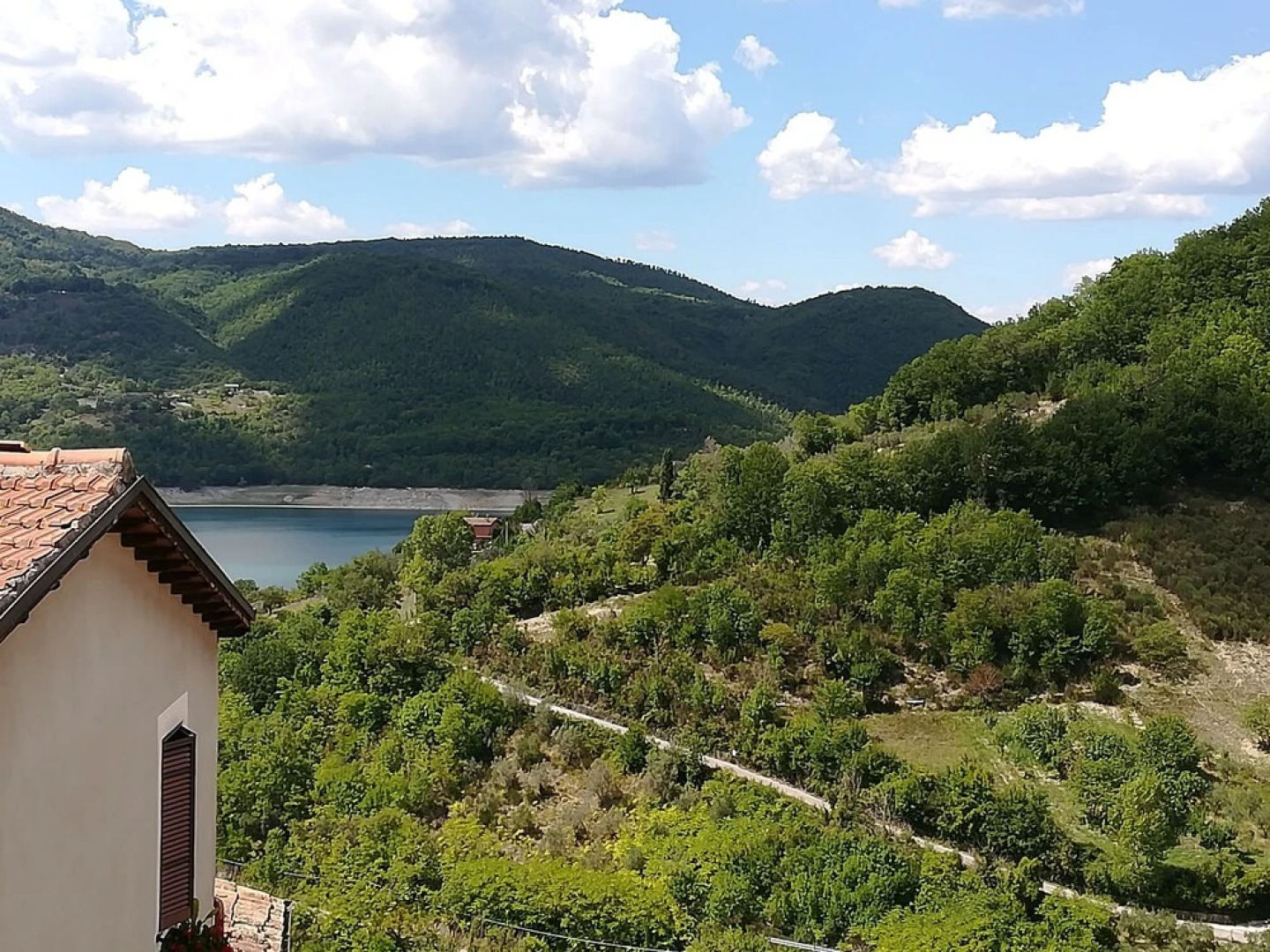 Vintage old Apartment in Castel di Tora