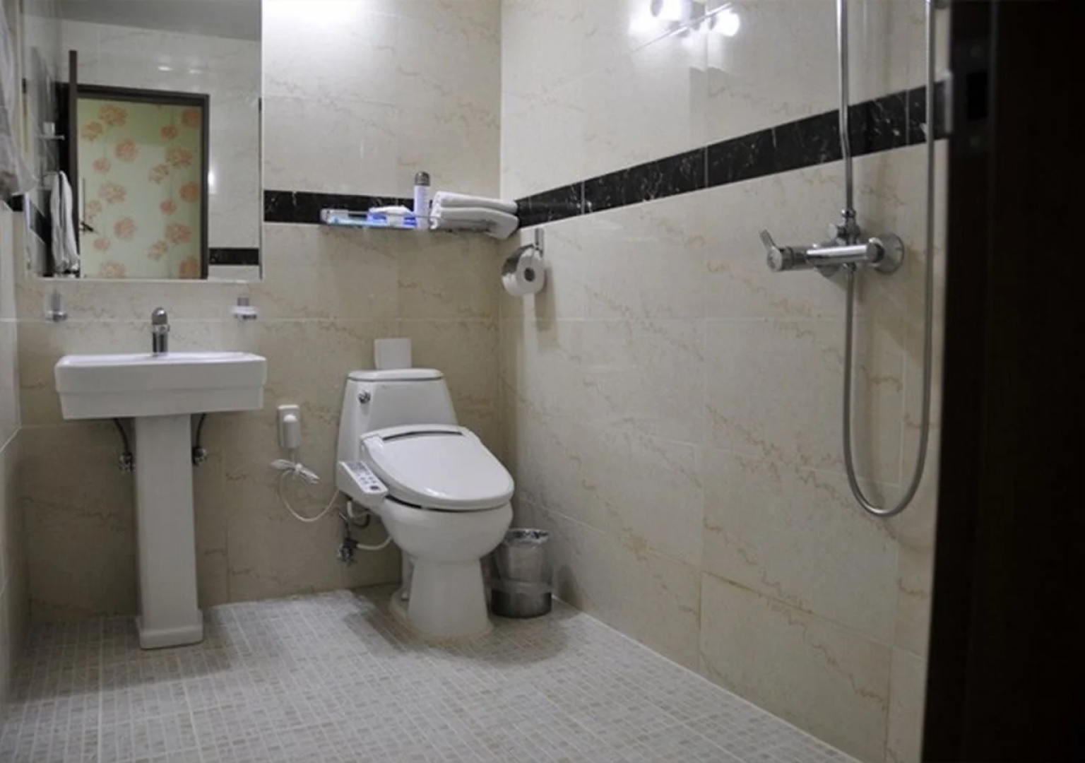 Tourist Hotel Masters
