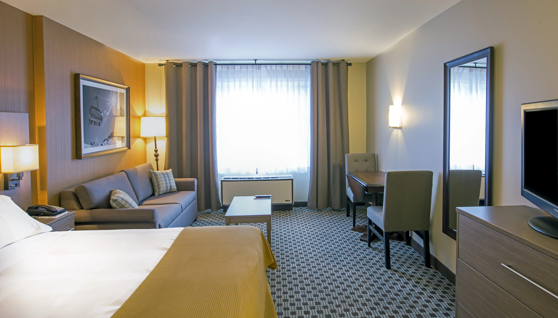 Holiday Inn Express and Suites Tremblant by IHG