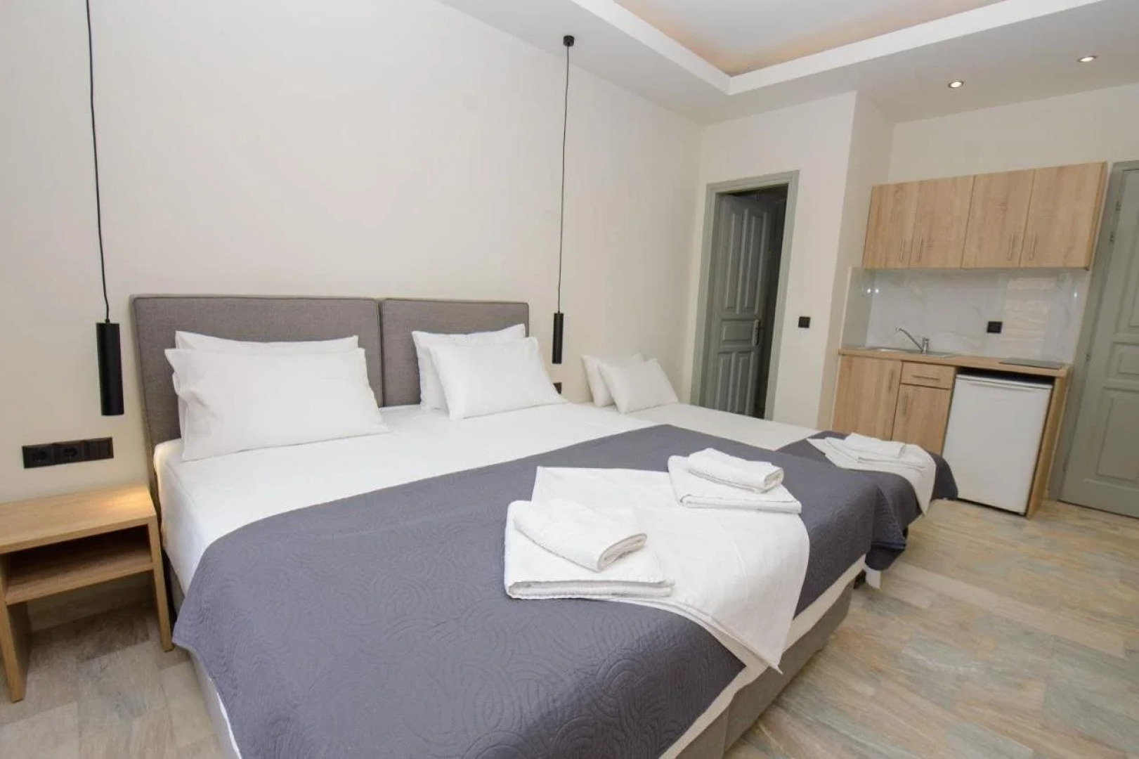 Saint Spiridon Hotel