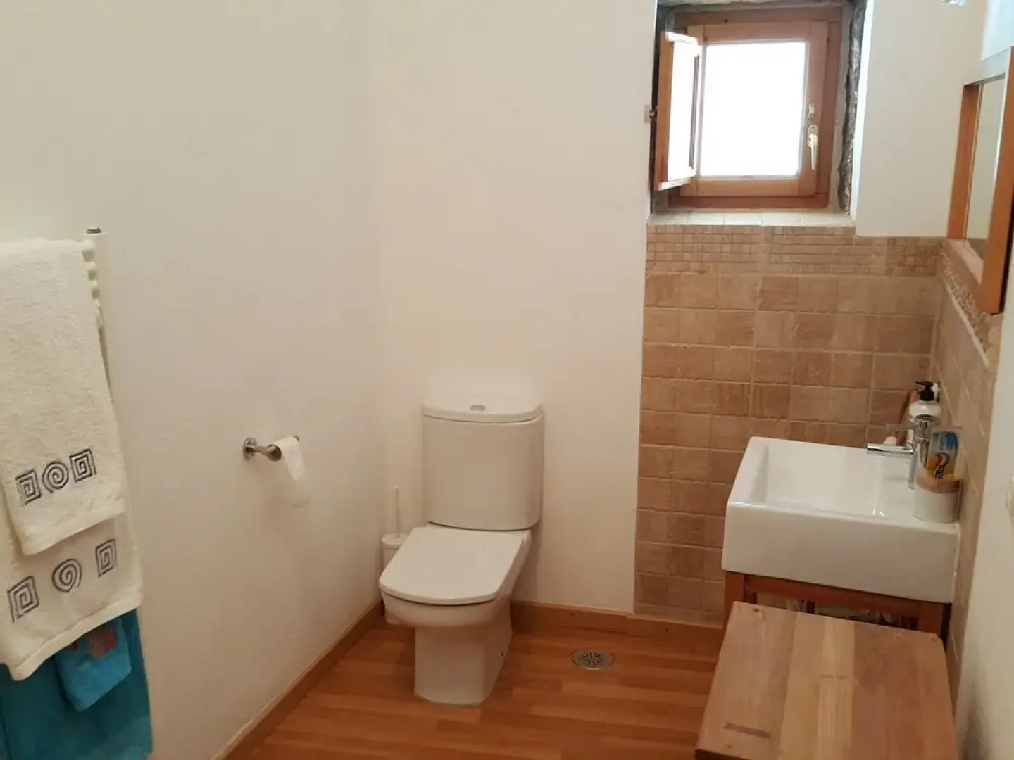 Stylish Property with Swimming Pool & Garden in Pontevedra near Portugal