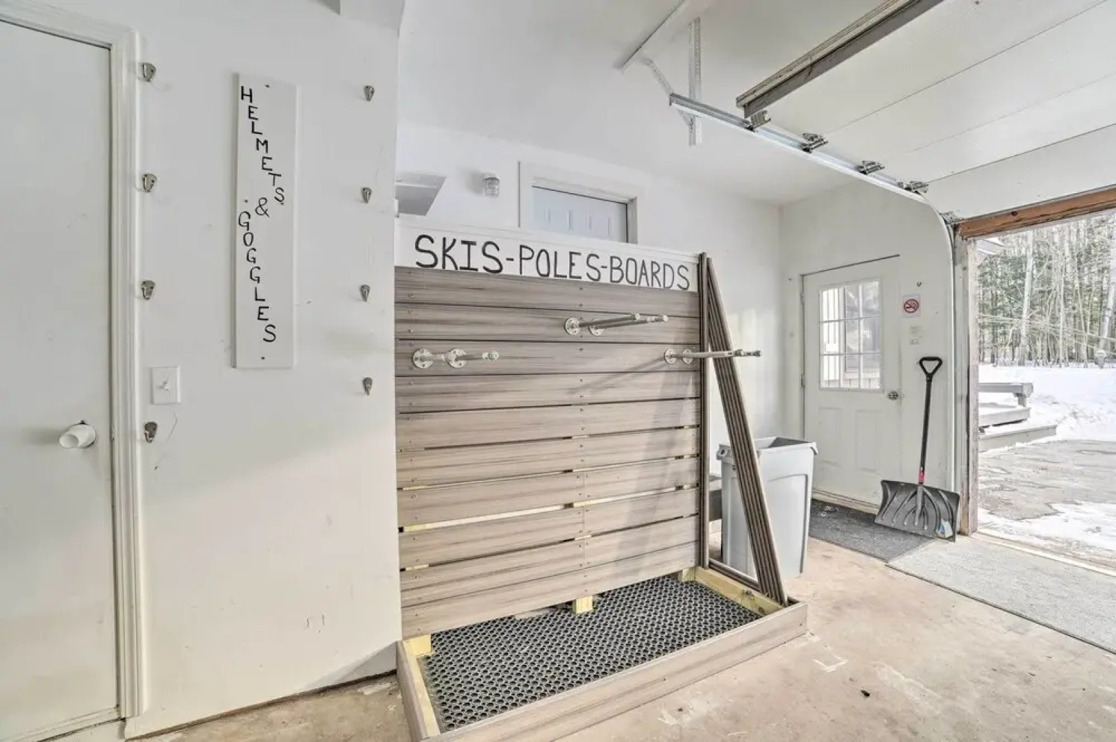 Harbor Springs Home: 1 Mi to Nubs Nob Ski Resort