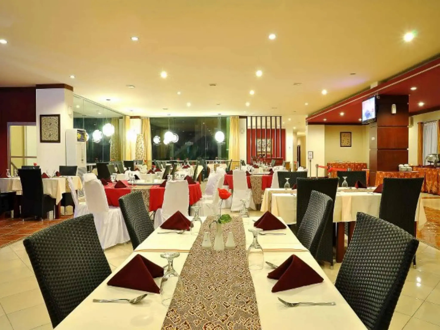 Grand Tryas Hotel