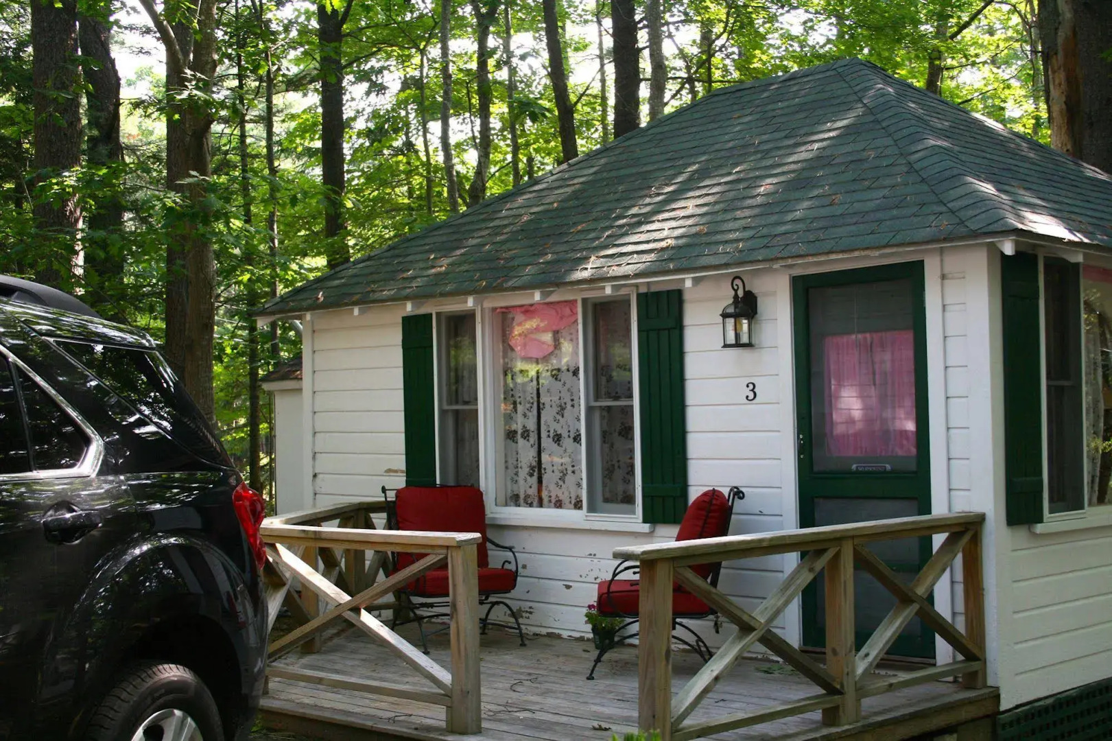 Hinckley's Dreamwood Cottages