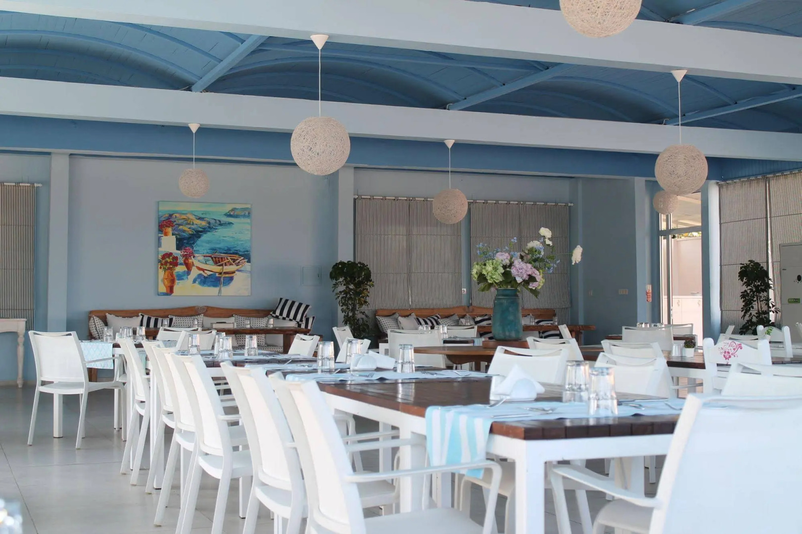 Mavi Beyaz Hotel Beach Club