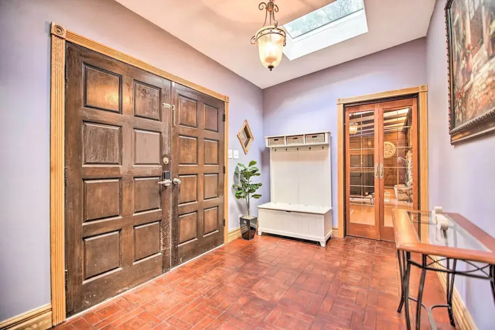 Fenced Yard: Fox River Grove Home, Dogs Welcome