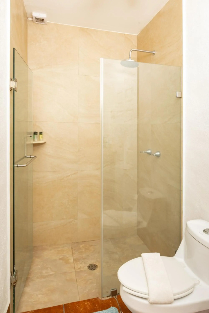 Casa Lotería -Pueblito Sayulita- Colorful, Family and Relax Experience with Private Parking and Pool