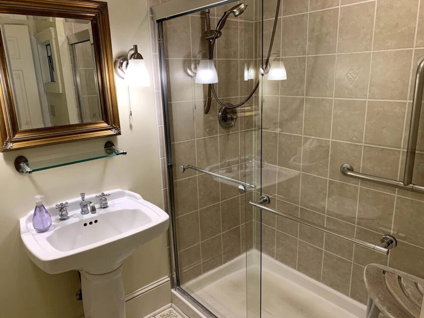 The Charlotte Hotel & Restaurant