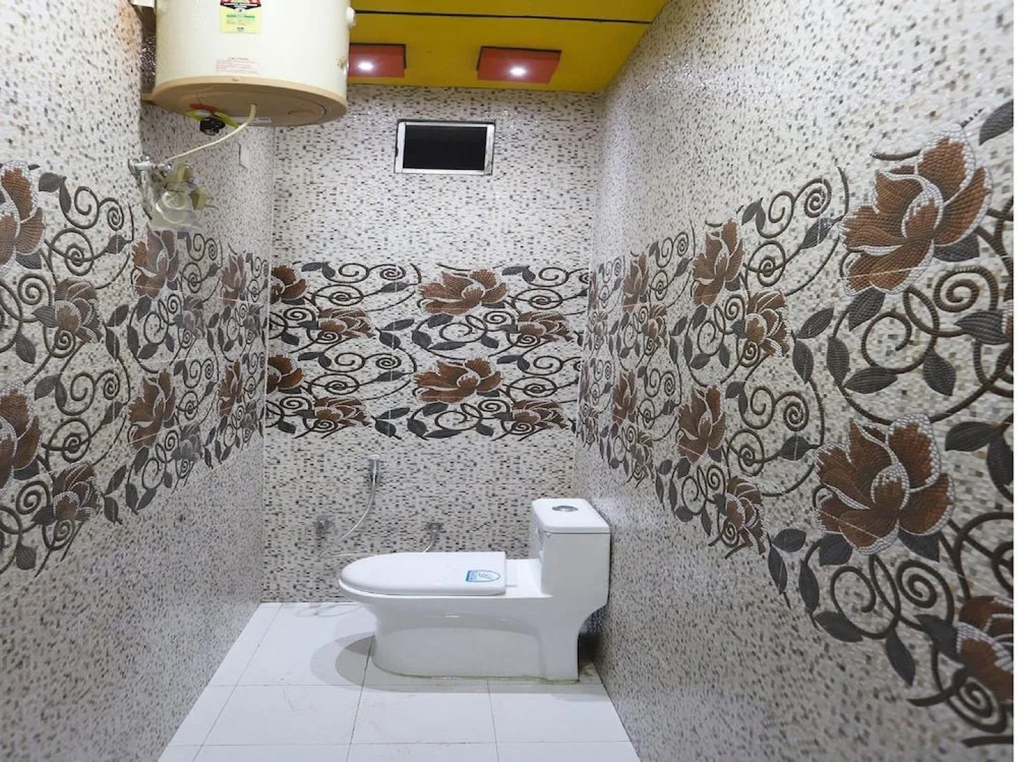 OYO 44294 Hotel Siddahanth International