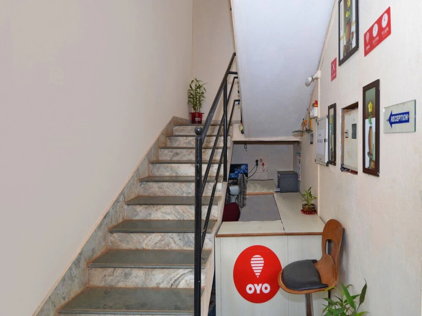 OYO 1964 Apartment Aajo