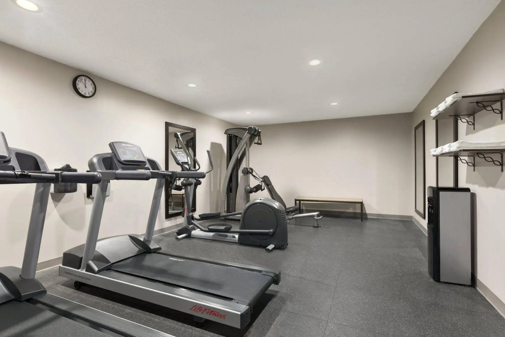 Country Inn & Suites by Radisson, Dahlgren-King George, VA