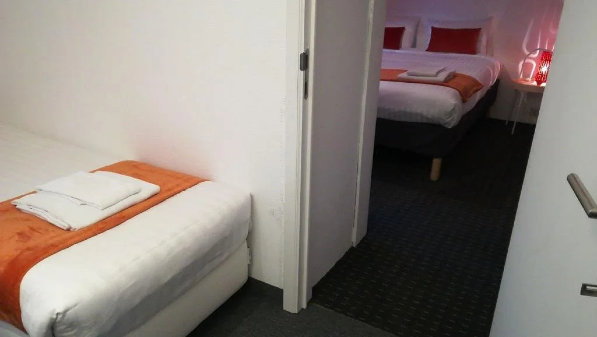 Bed  Breakfast les Sont dAilleurs