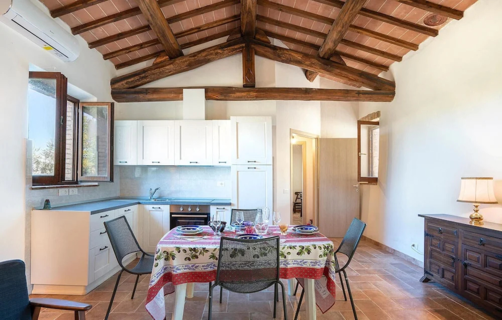 Nice Home in Casole D'elsa With 1 Bedrooms, Wifi and Outdoor Swimming Pool