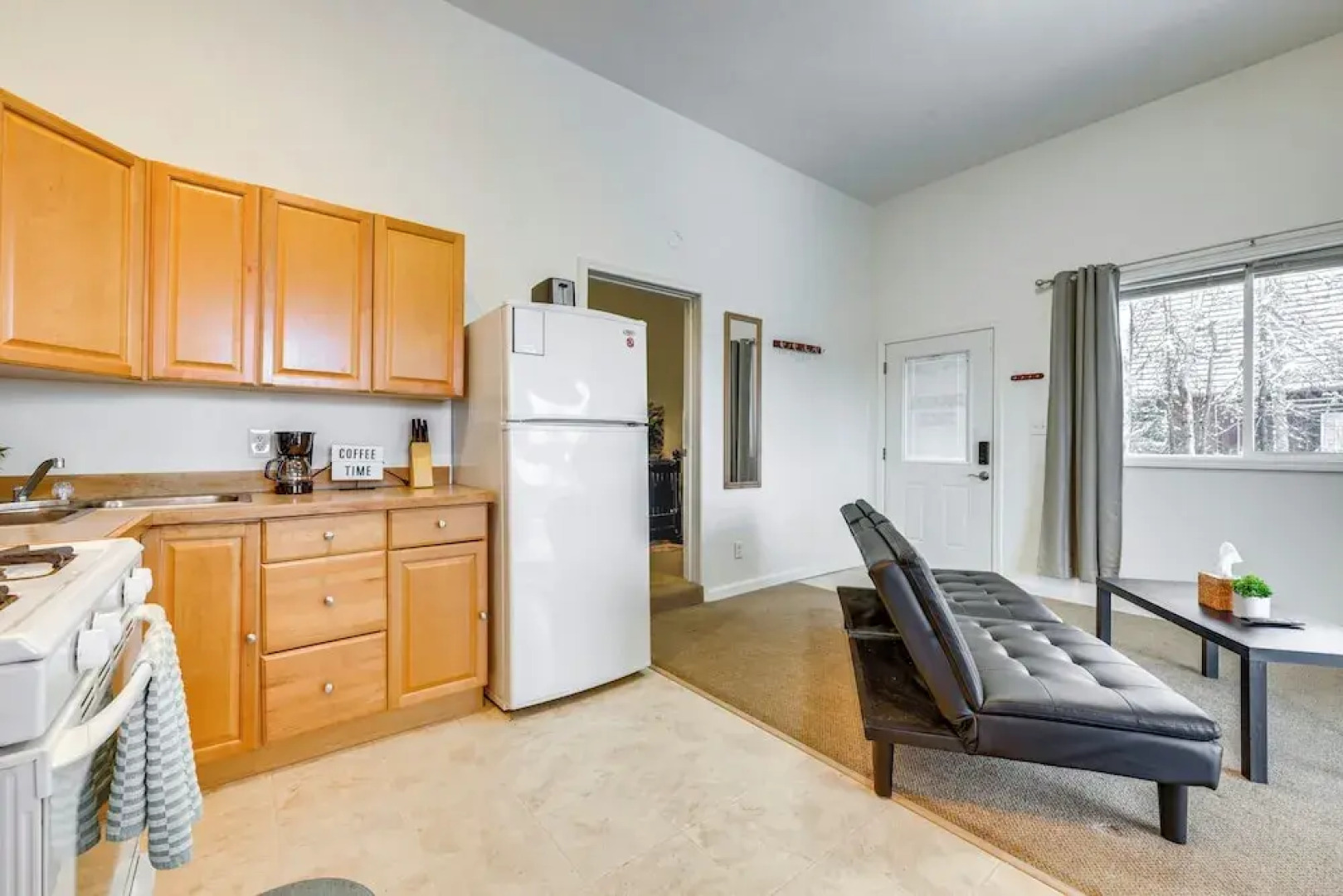 Kenai River Views & Access: Soldotna Apartment!