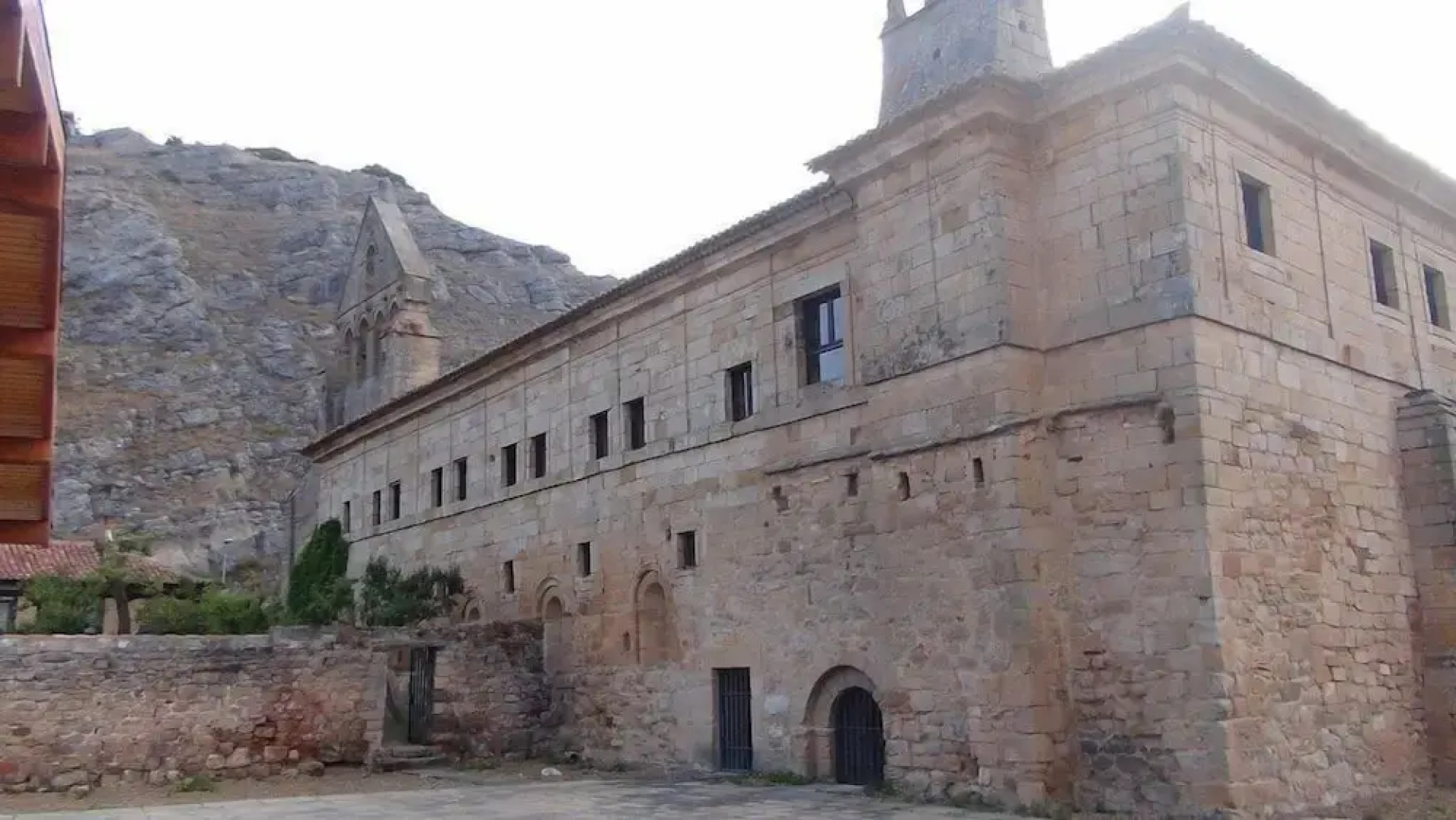 Posada Santa Maria La Real