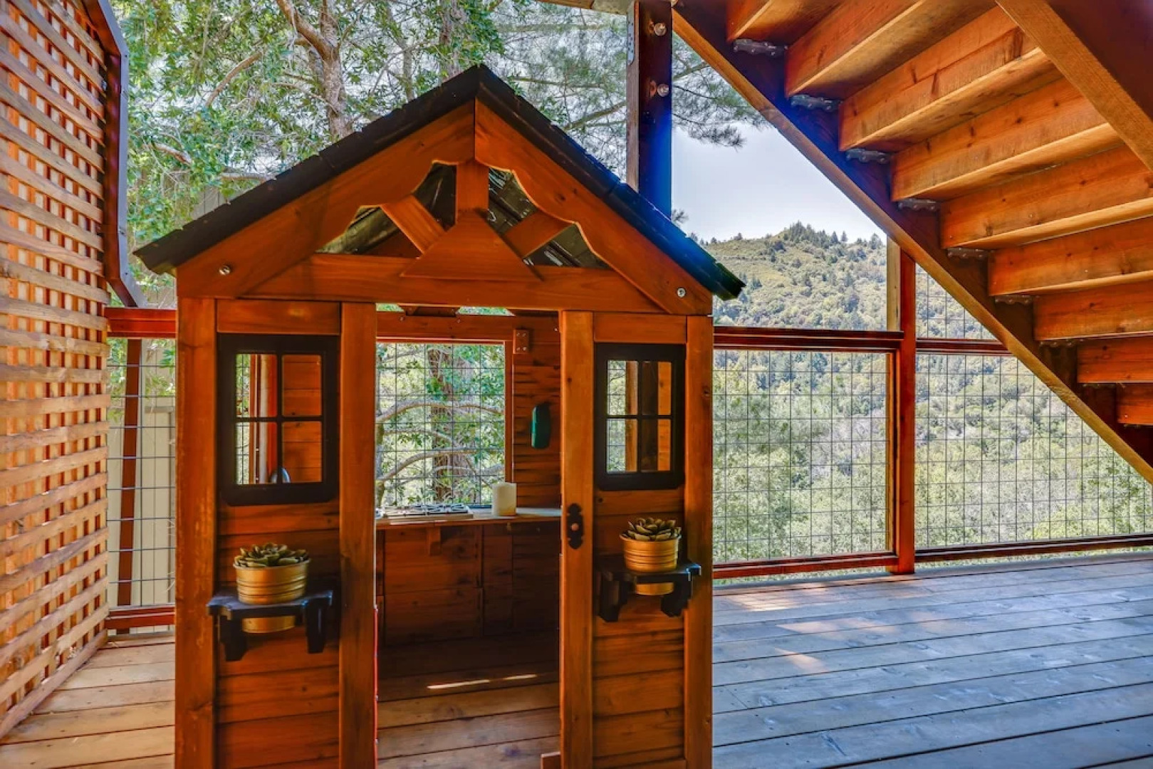 Unique Larkspur Cabin w/ Treetop Mountain Views!