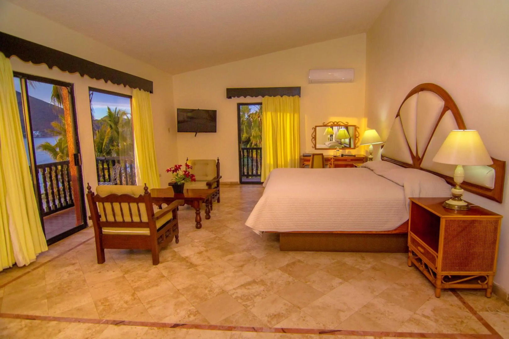 Hotel Playa de Cortes