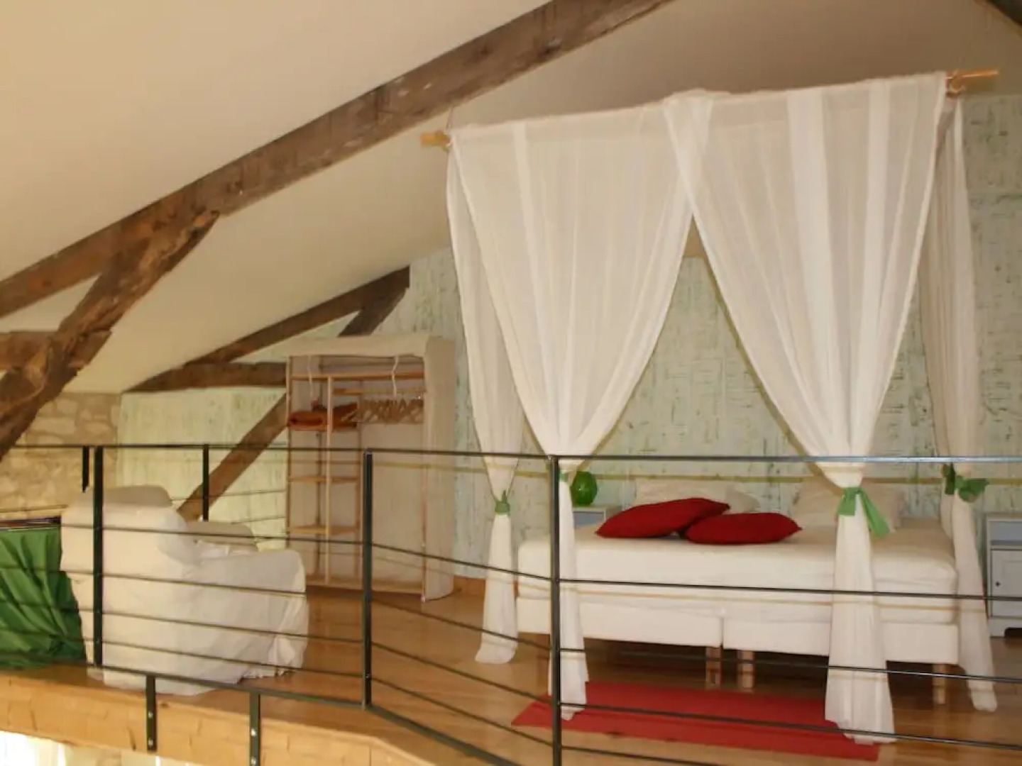 Peaceful Cottage with Swimming Pool in Fayssac France