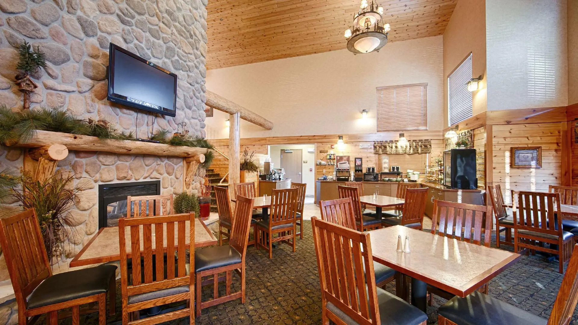 Best Western Plus Kelly Inn & Suites