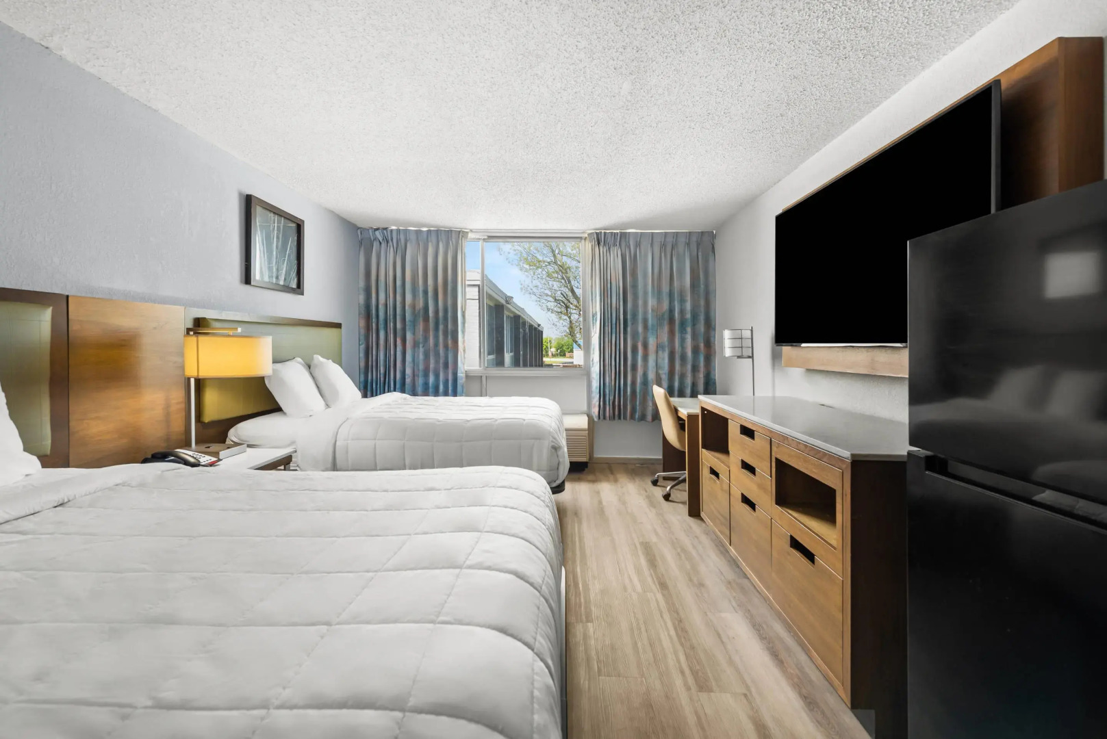 Suburban Studios Fairborn - Dayton