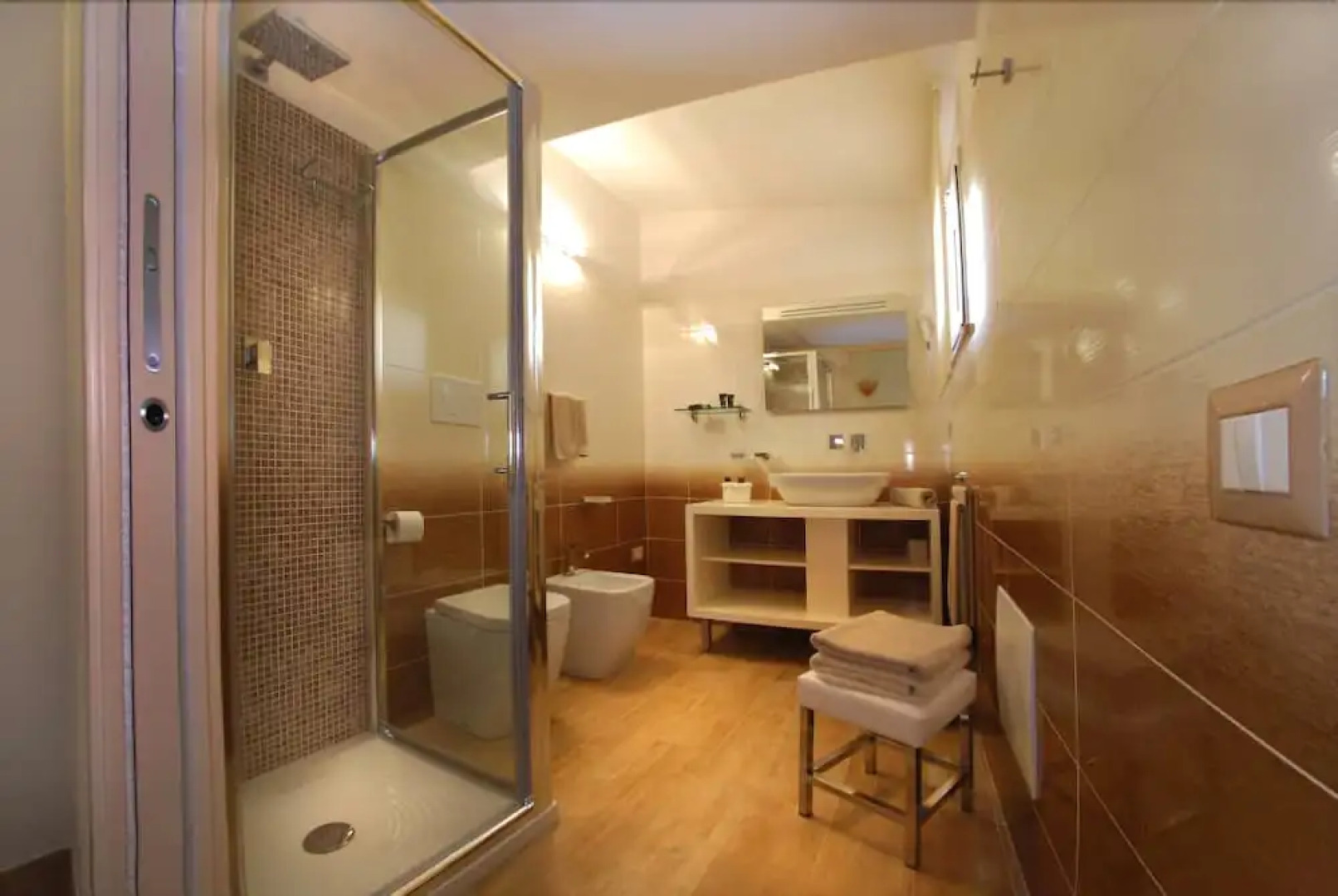 Smart Suite & Apartments