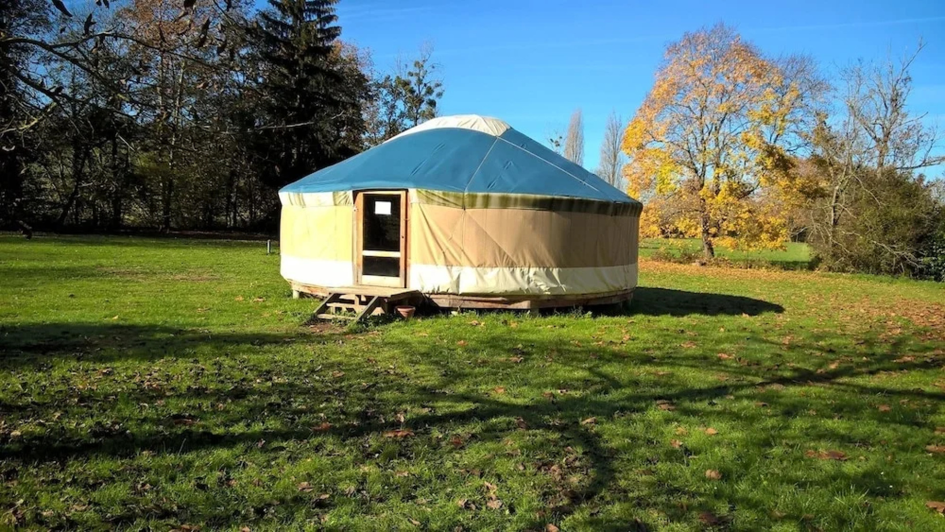 Au fil de l'Eau - La Yourte